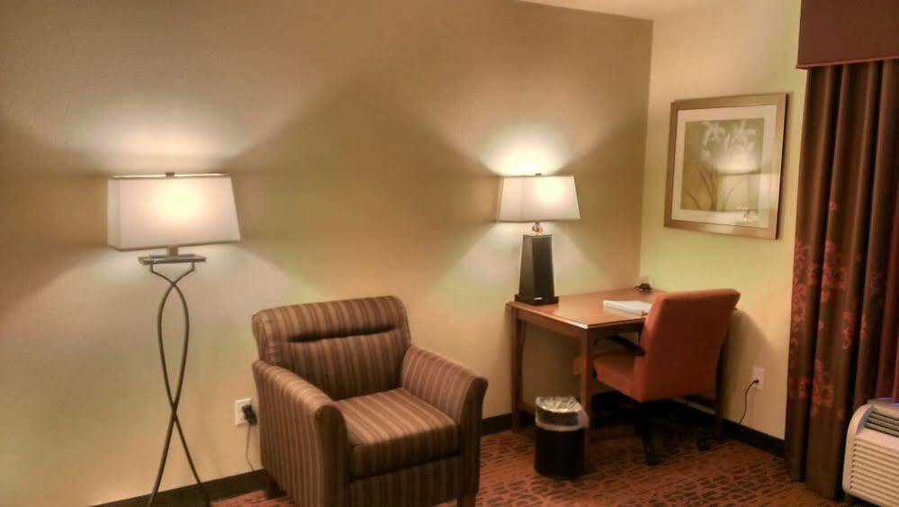 Hampton Inn And Suites Seattle - Airport / 28Th Avenue Tukwila Exterior foto